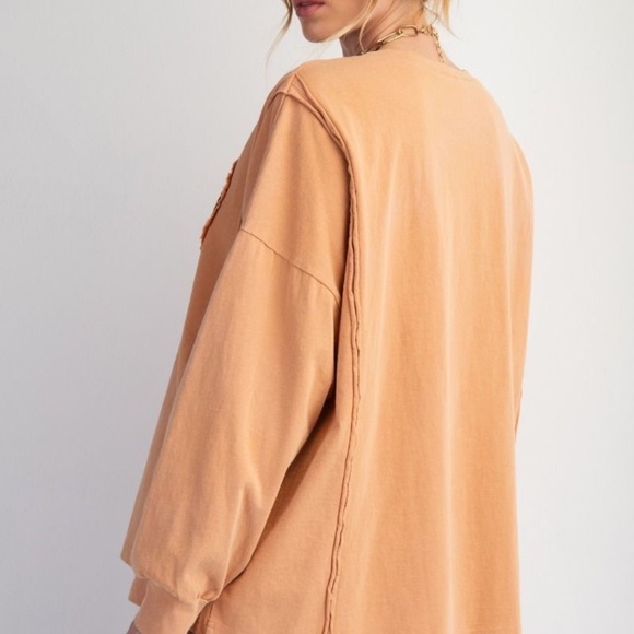 New Easel Studded Heart Patch Long Sleeve Knit Top Pullover Sweatshirt Apricot - Picture 5 of 5